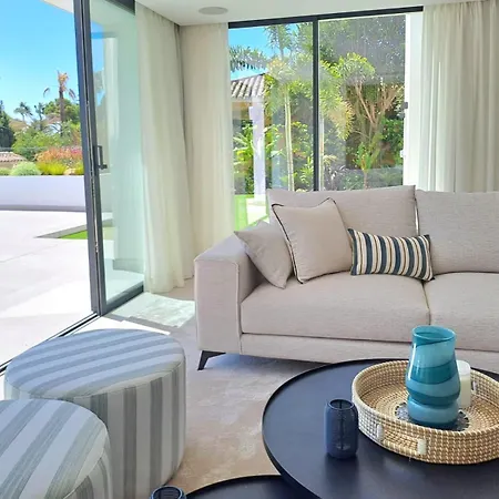 Noctua 016 El Pilar 1 * 埃斯特波纳