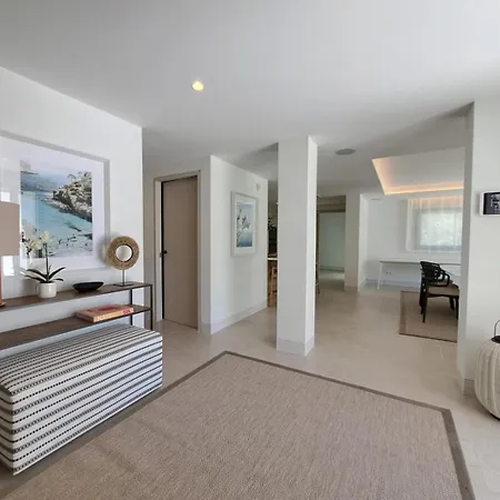 Noctua 016 El Pilar 1 Villa