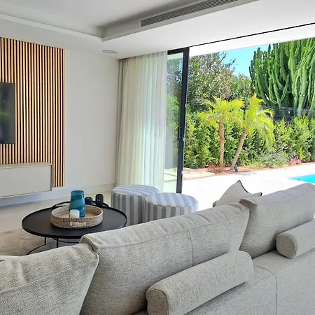 Noctua 016 El Pilar 1 Villa