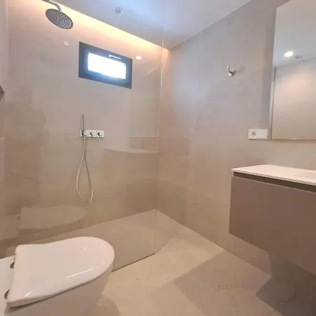 Noctua 016 El Pilar 1 Estepona