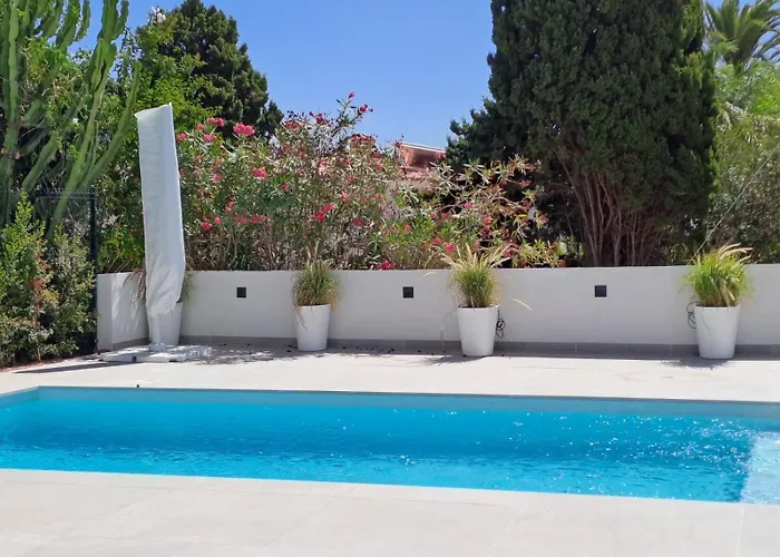 Noctua 016 El Pilar 1 Villa