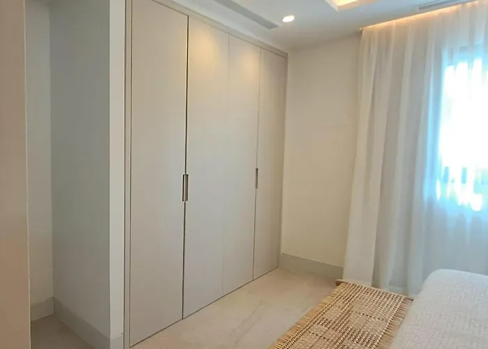 빌라 Noctua 016 El Pilar 1 *